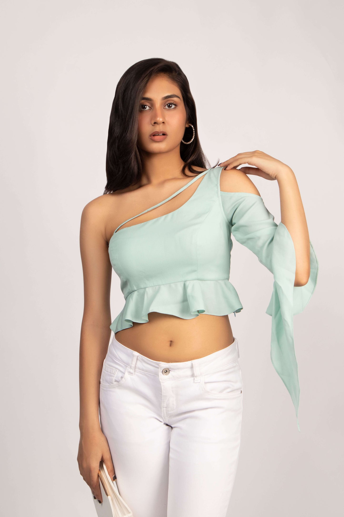 MINT' TO LOOK HOT TOP