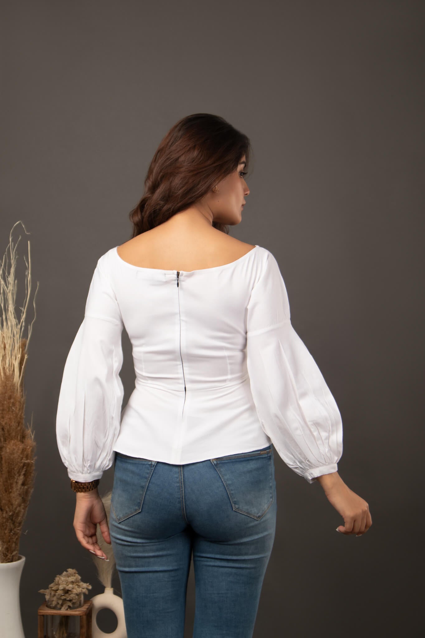 THE WHIMSICAL WHITE TOP